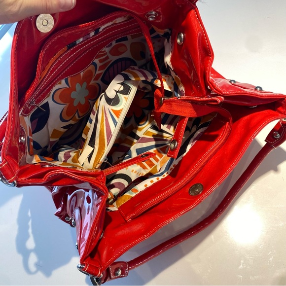 🛍️ 4 for 20$ / Vintage Peace Logo Rhinestone Glossy Faux Leather Handbag - Picture 9 of 16